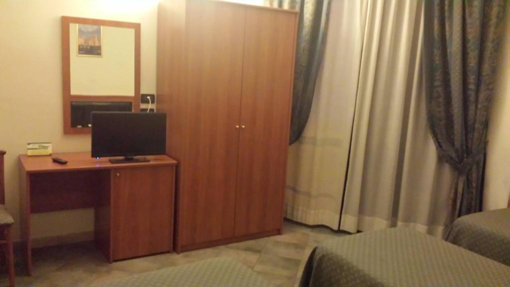 Adelphi Room & Breakfast Ferrara Exterior foto